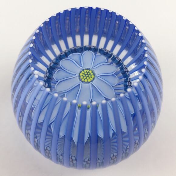 Perthshire 1997A Miniature Flower Blue Rod Overlay Top Facet Garland Paperweight - Picture 2 of 15